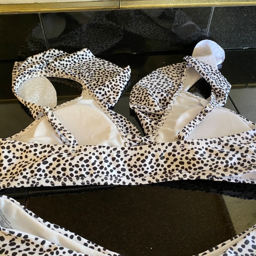 Shein - Picture 3 of 16